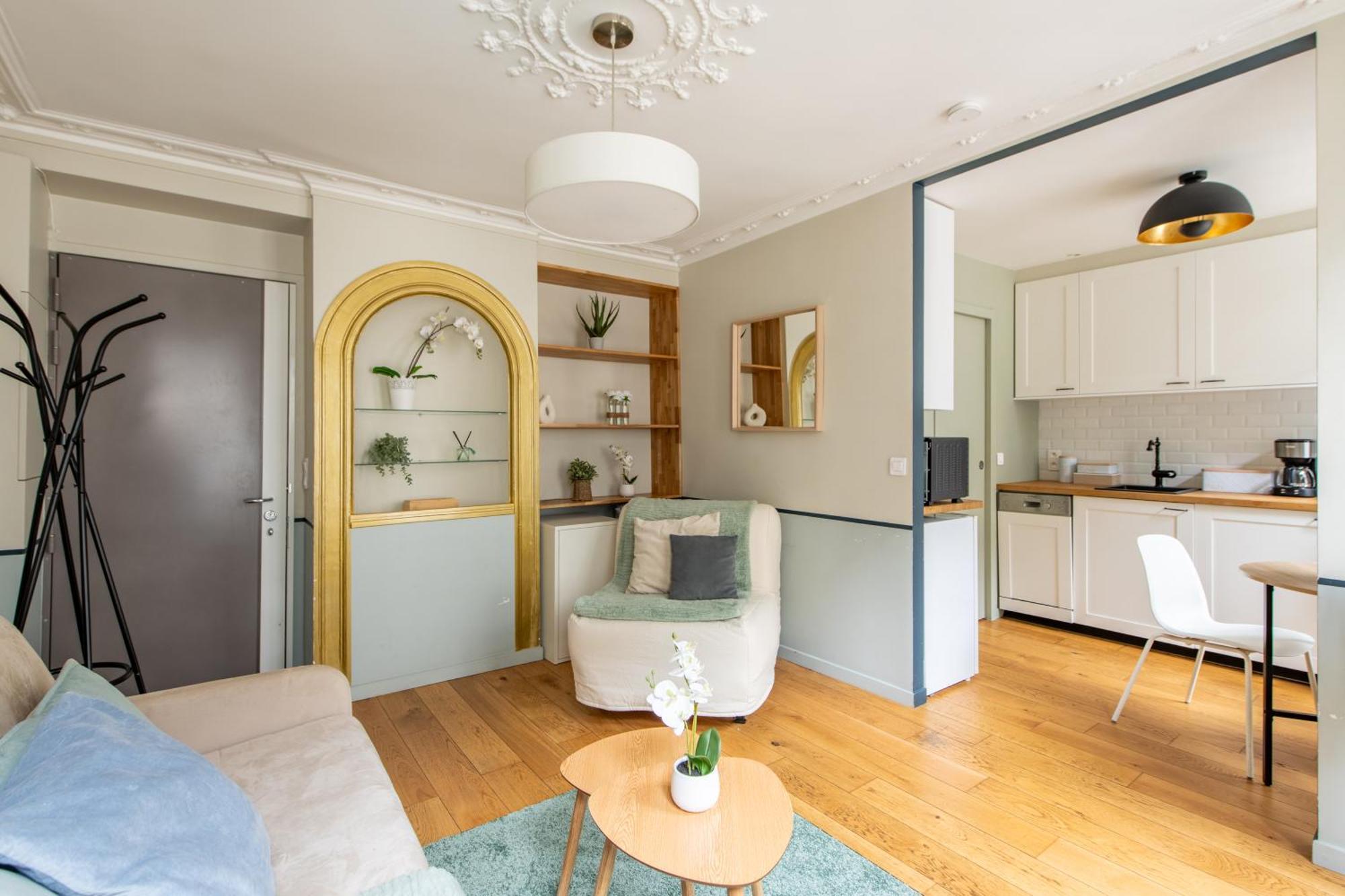 Modern Spacious Only 1 Minute Away From The Place De La Republique Appartement *