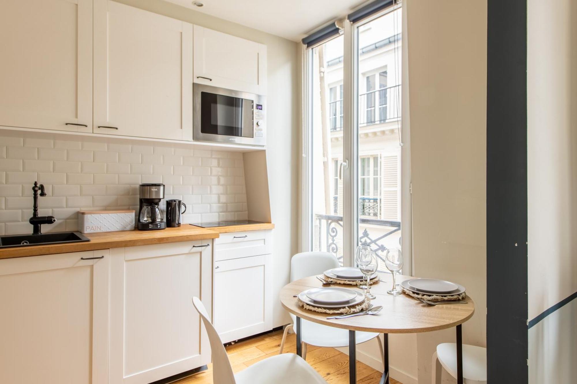 Appartement Modern Spacious Only 1 Minute Away From The Place De La Republique *