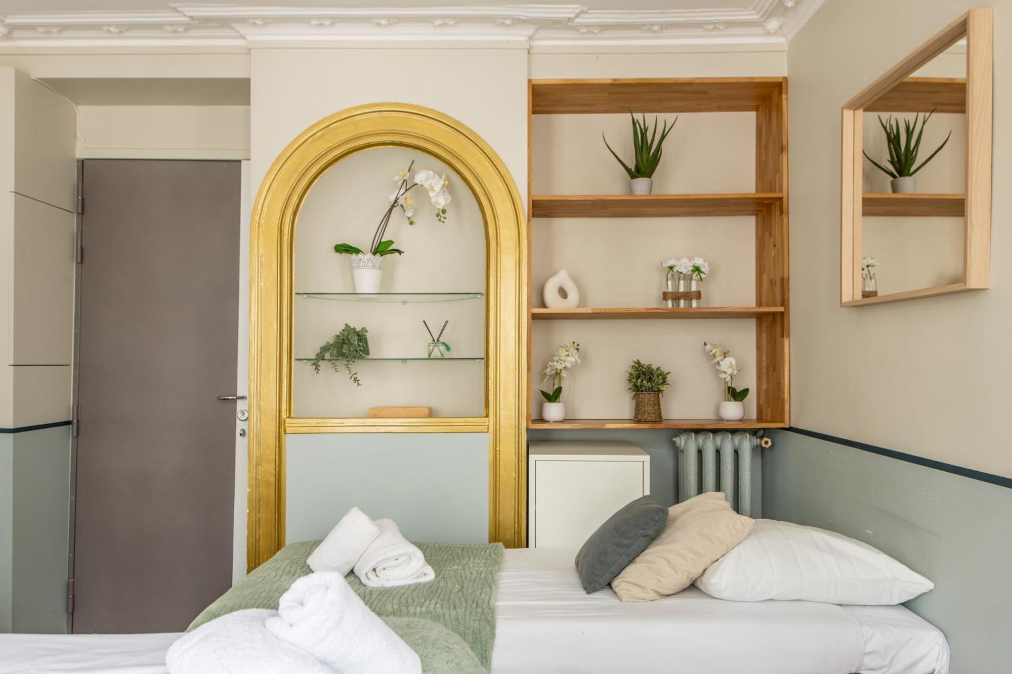 Appartement Modern Spacious Only 1 Minute Away From The Place De La Republique