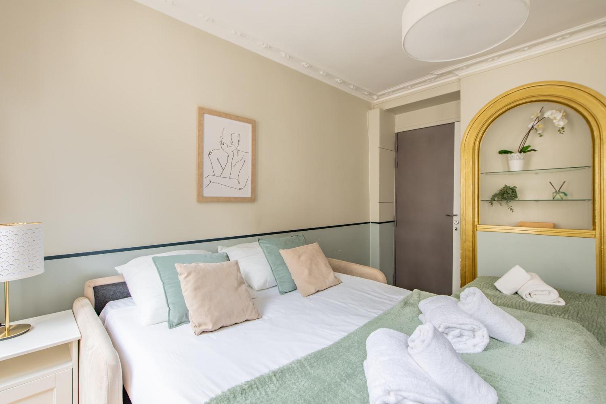 Appartement Modern Spacious Only 1 Minute Away From The Place De La Republique Parijs